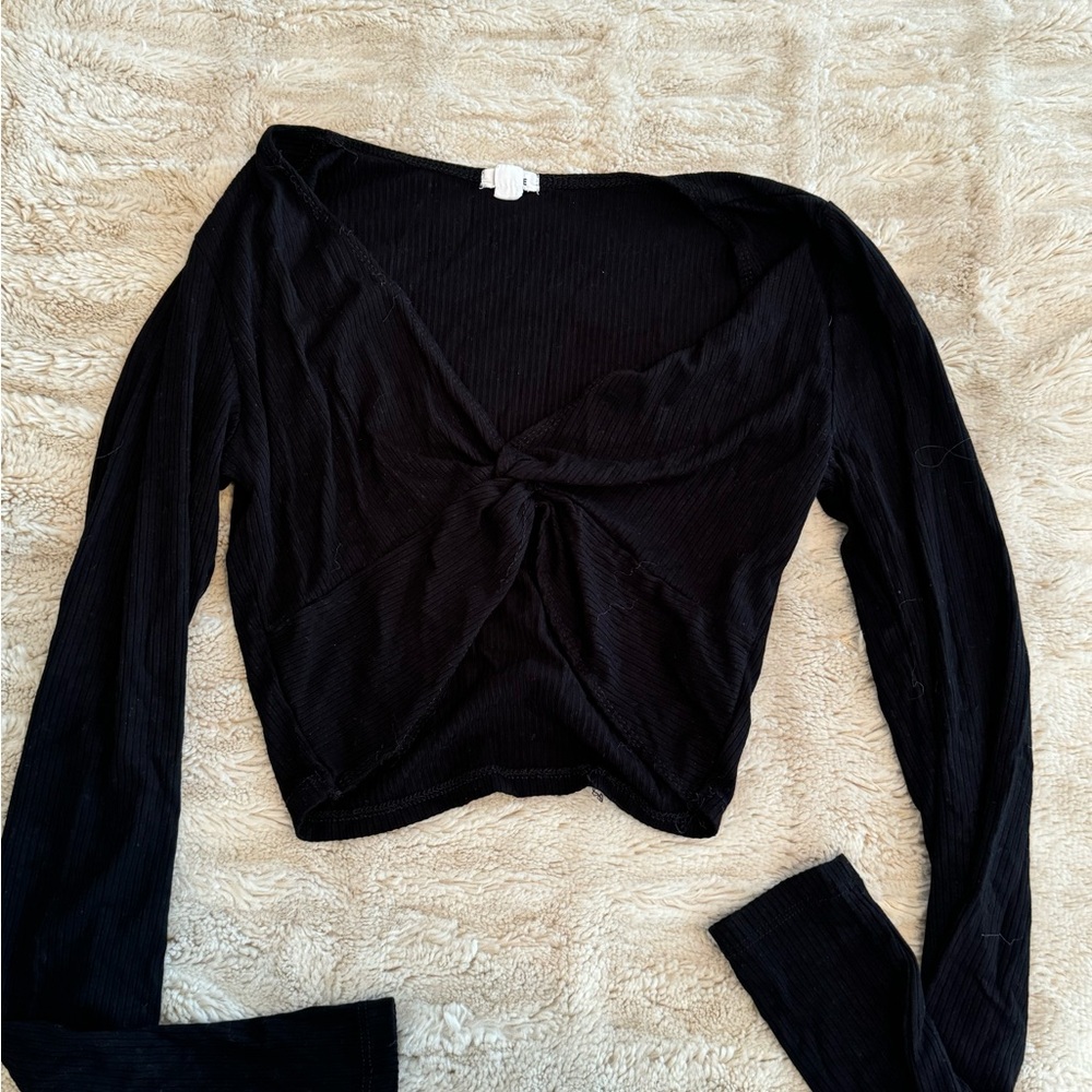 Garage long sleeve crop top